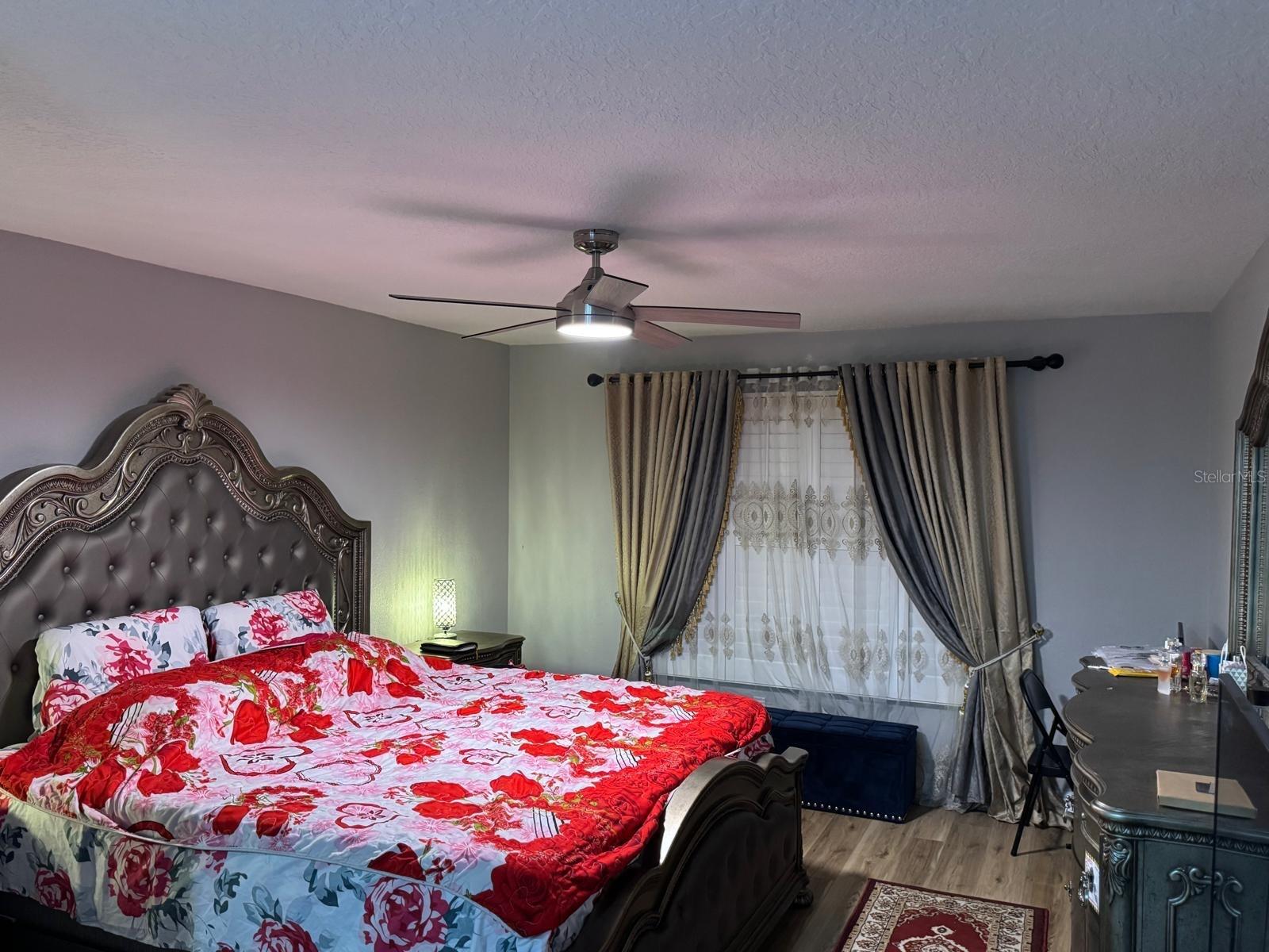 Listing photo id 19 for 5221 Spike Horn Drive