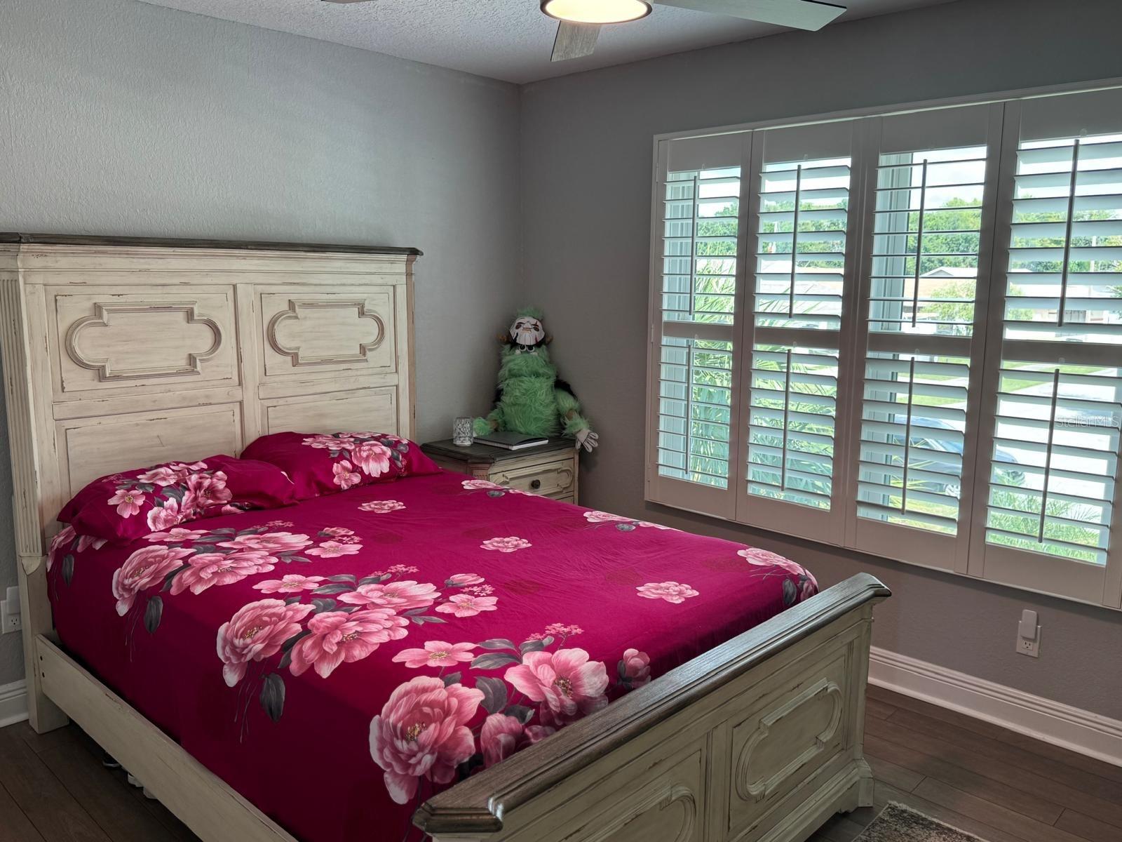Listing photo id 22 for 5221 Spike Horn Drive
