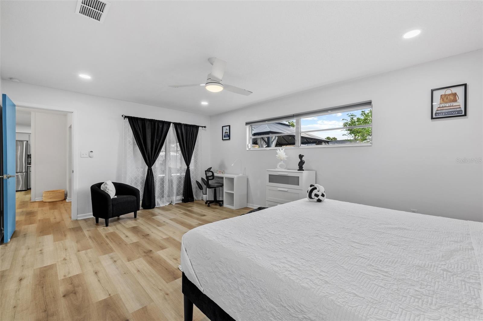 Image 21 of 44 For 2601 Southern Parkway W