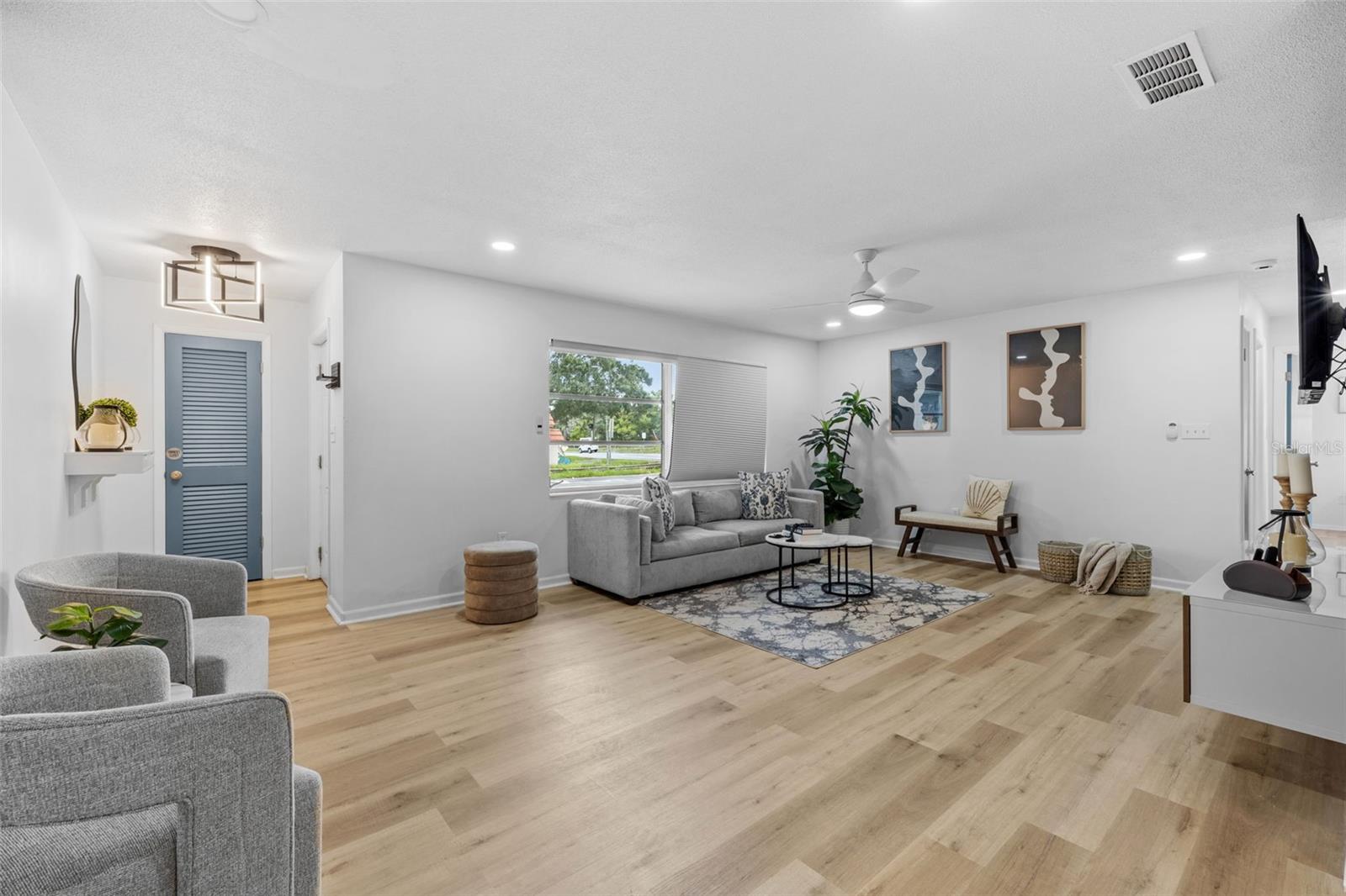 Image 7 of 44 For 2601 Southern Parkway W