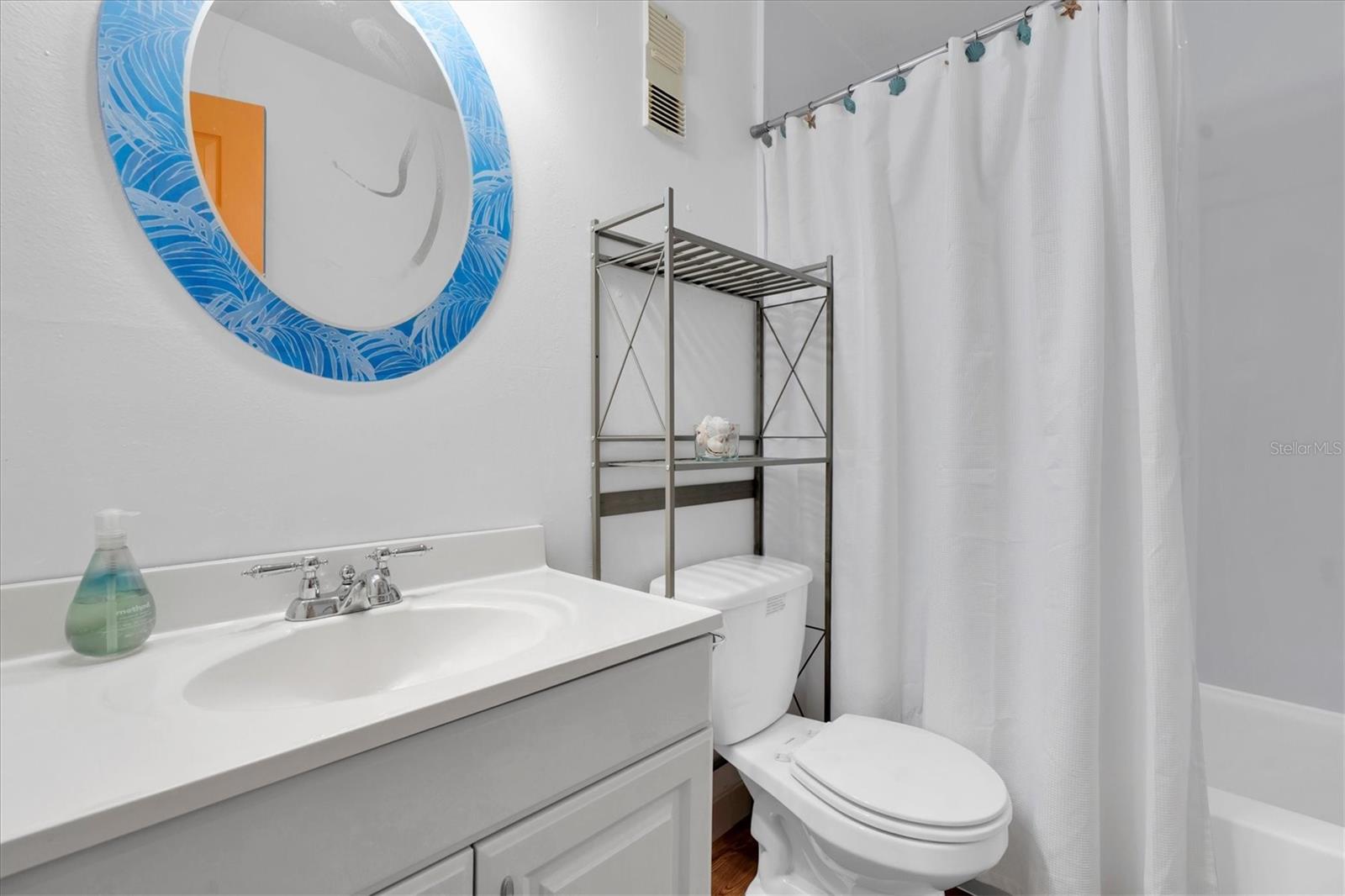 Image 18 of 35 For 602 Windrush Bay Drive 602