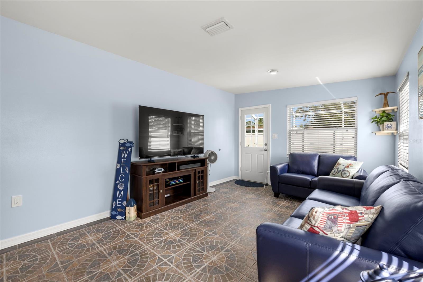 Image 14 of 59 For 2479 Baywood Drive E