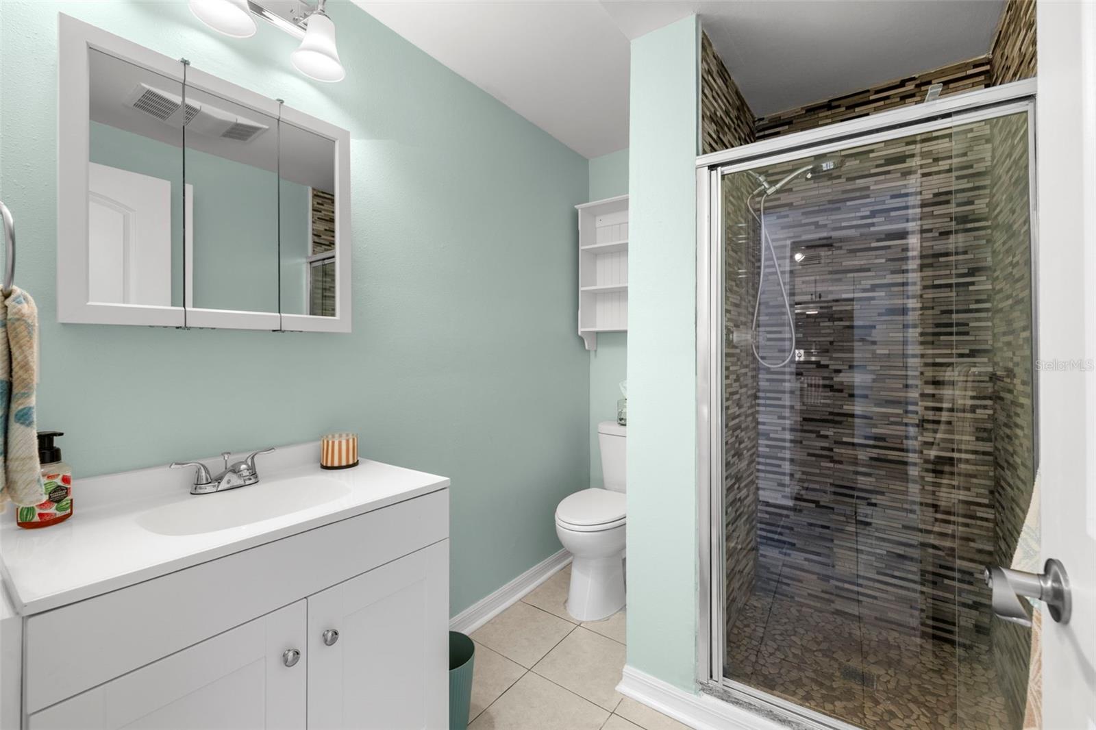 Image 16 of 59 For 2479 Baywood Drive E