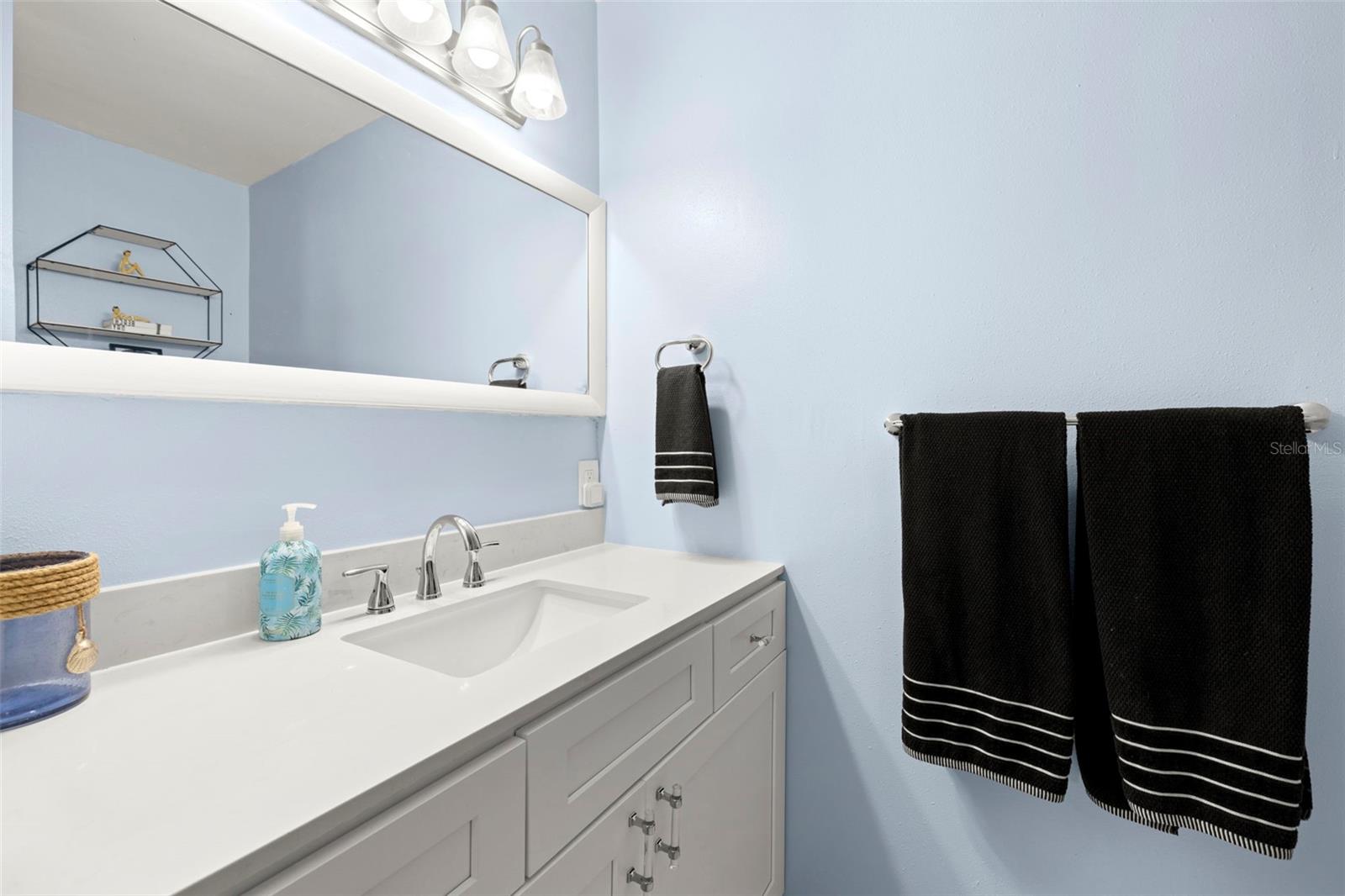 Image 20 of 59 For 2479 Baywood Drive E