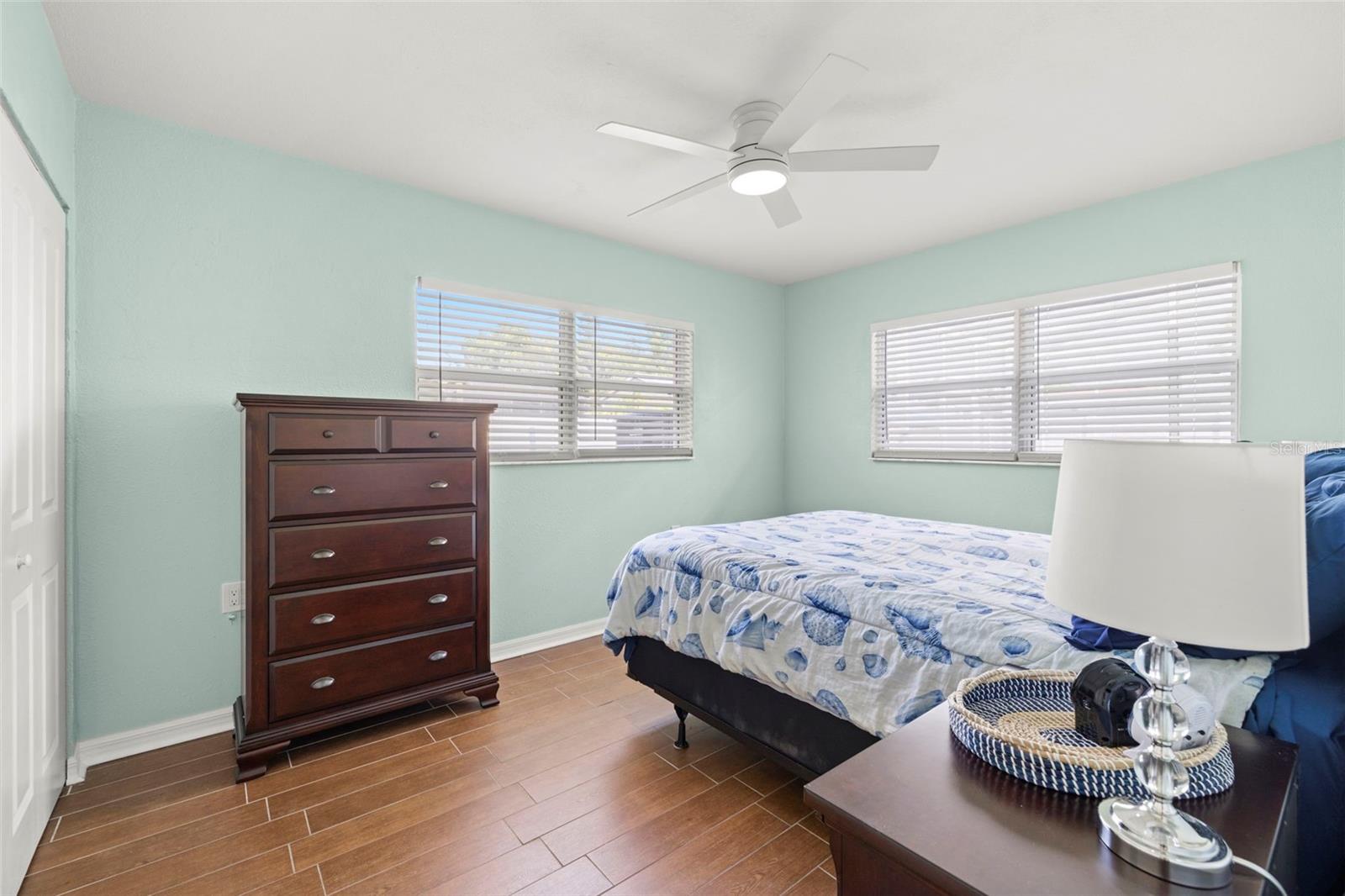 Image 22 of 59 For 2479 Baywood Drive E