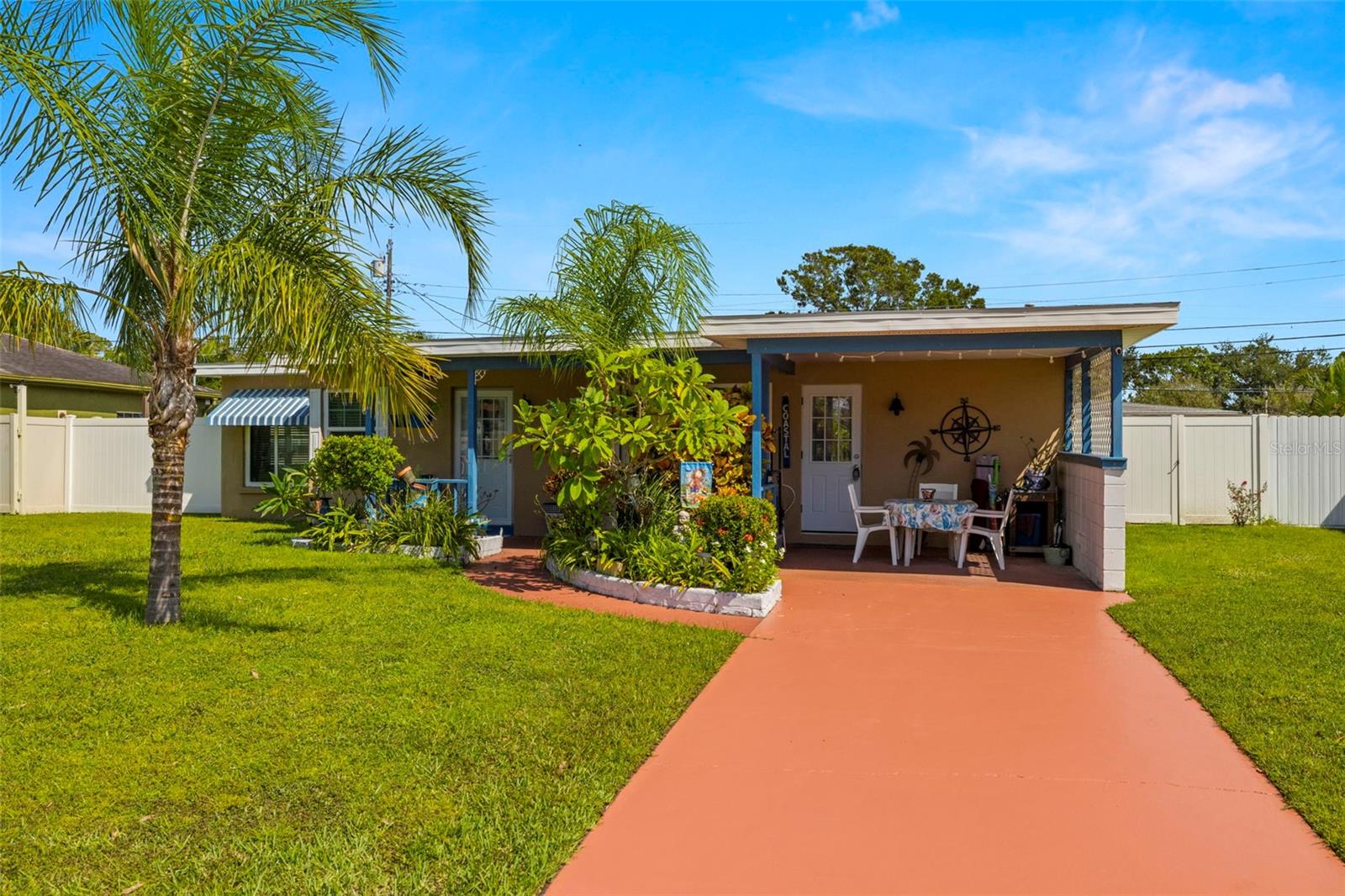 Image 3 of 59 For 2479 Baywood Drive E