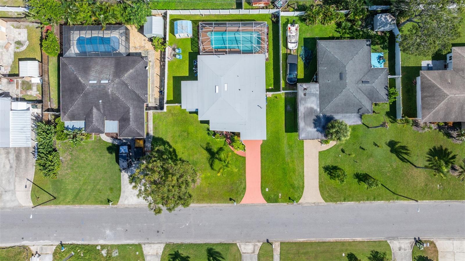 Image 30 of 59 For 2479 Baywood Drive E