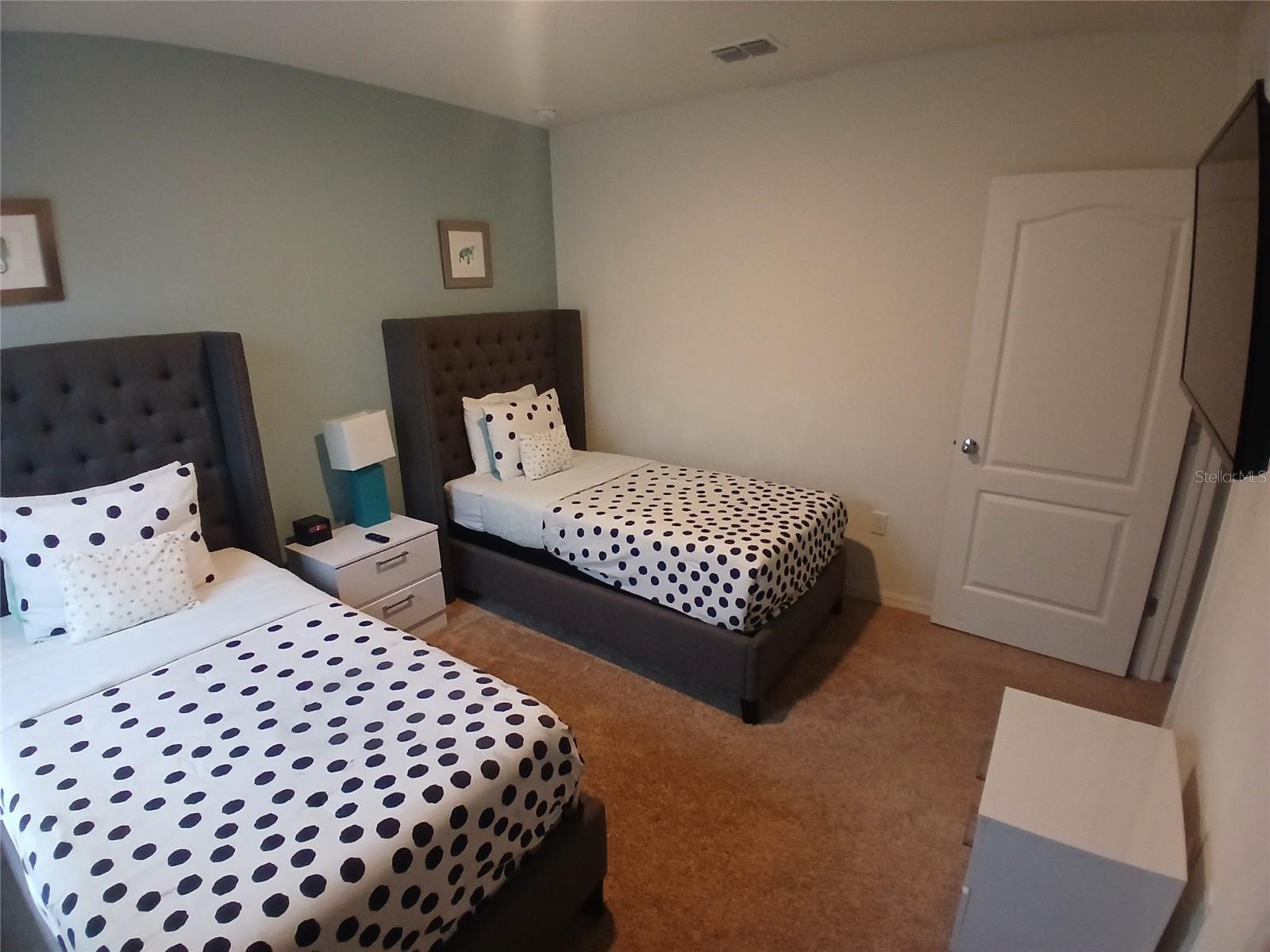 Image 37 of 100 For 5226 Wildwood Way