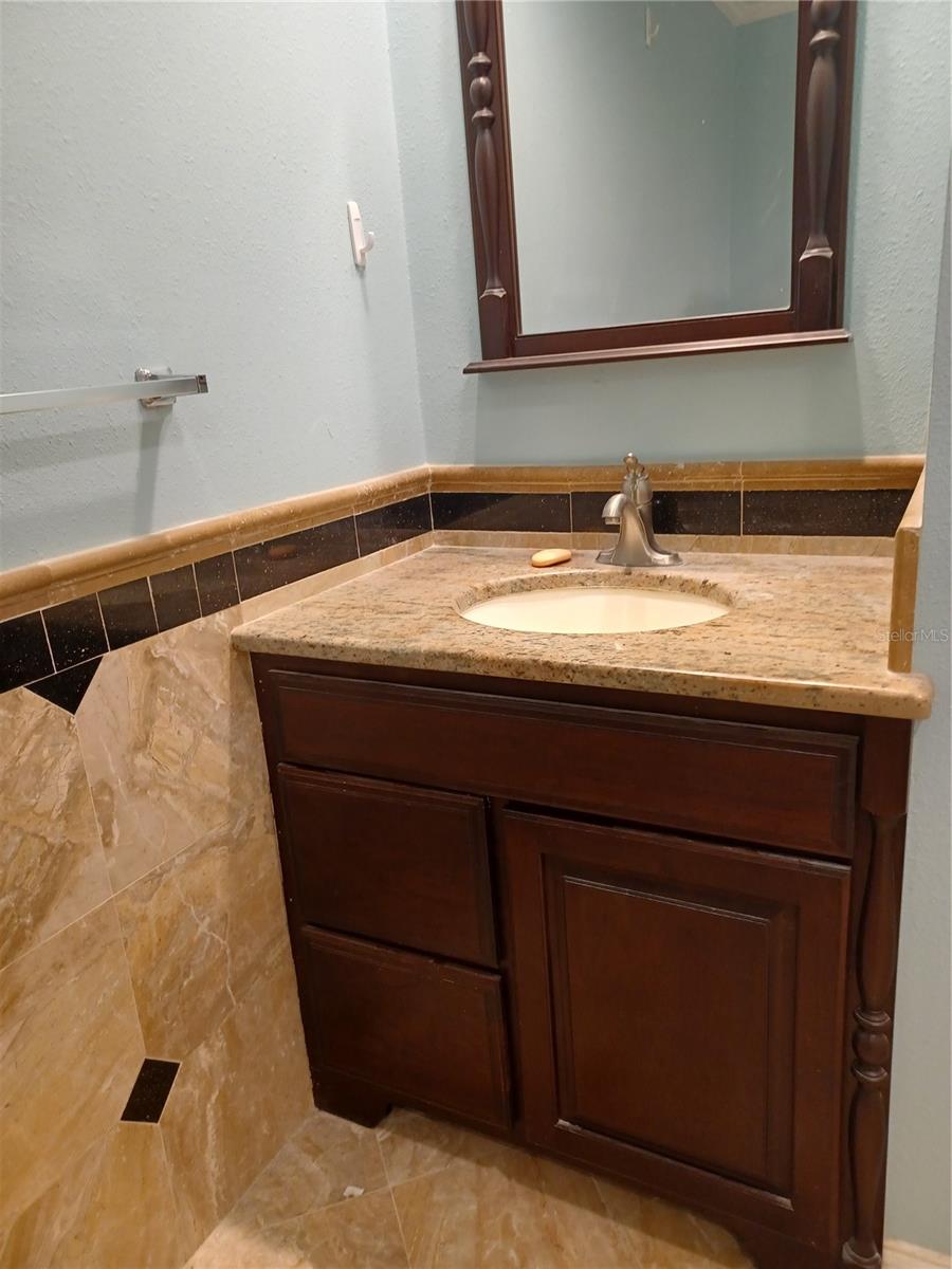 Image 15 of 26 For 4323 5th Street