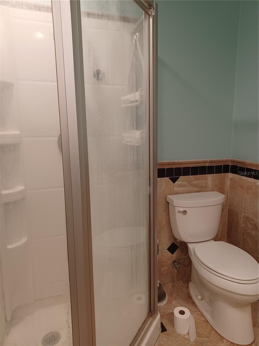 Image 16 of 26 For 4323 5th Street