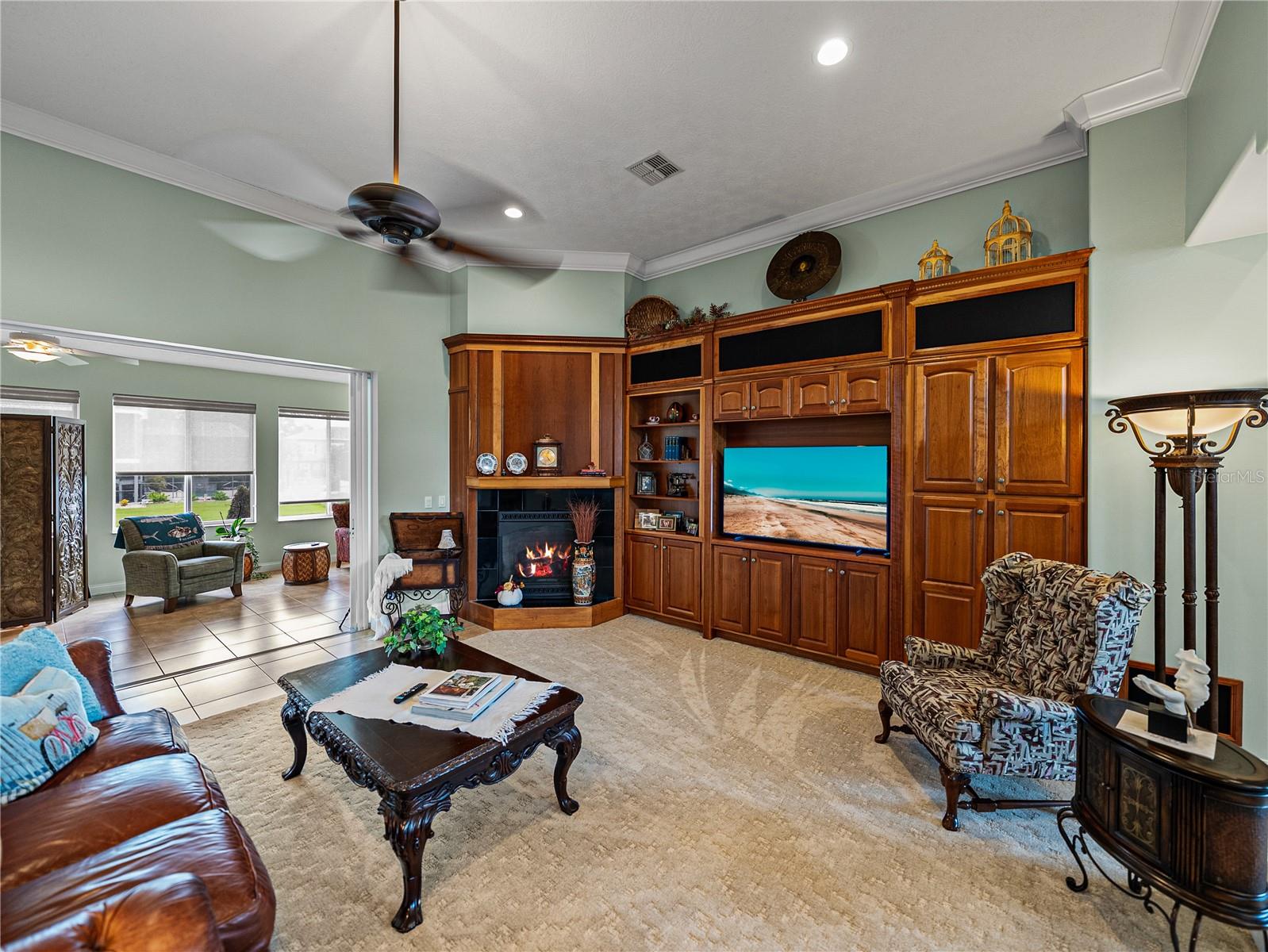 Listing photo id 10 for 11972 Riverhaven Drive