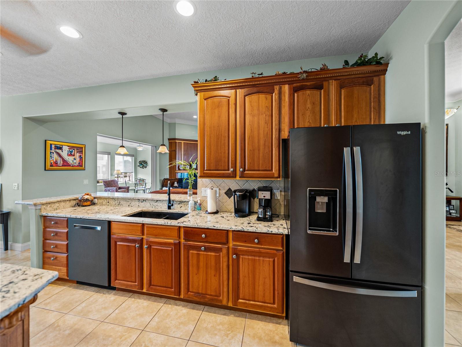 Listing photo id 13 for 11972 Riverhaven Drive