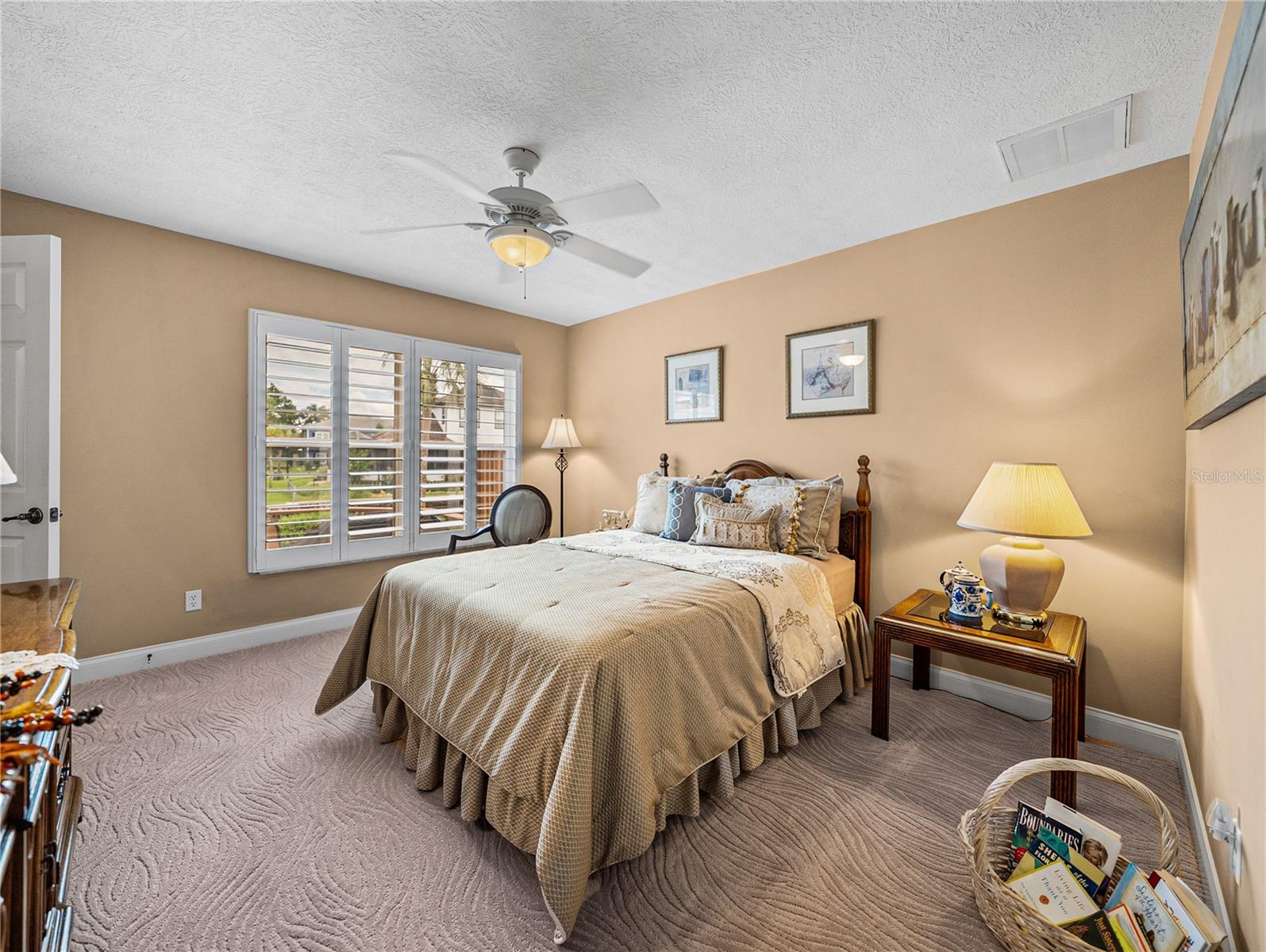Listing photo id 30 for 11972 Riverhaven Drive