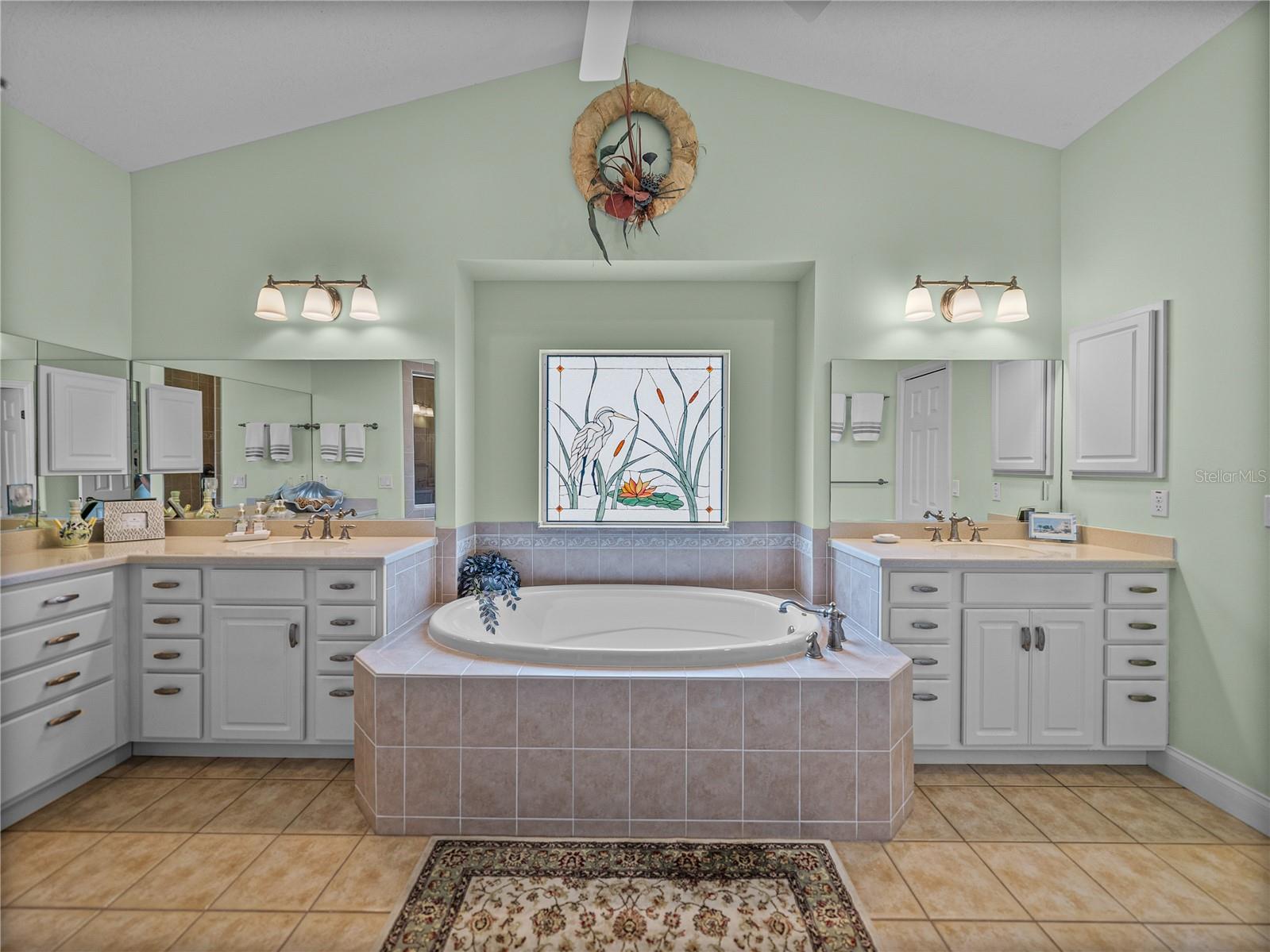 Listing photo id 40 for 11972 Riverhaven Drive