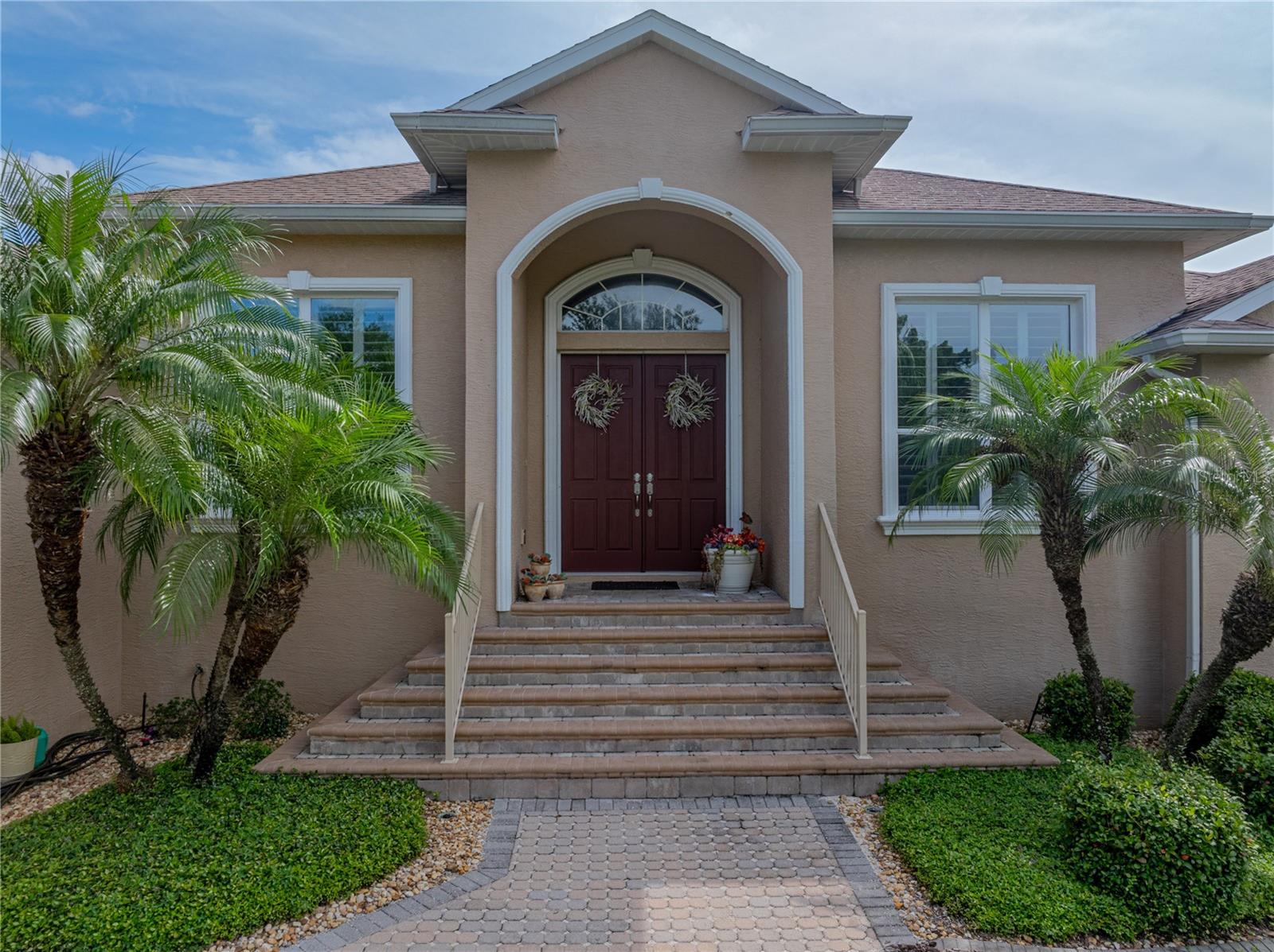 Listing photo id 3 for 11972 Riverhaven Drive