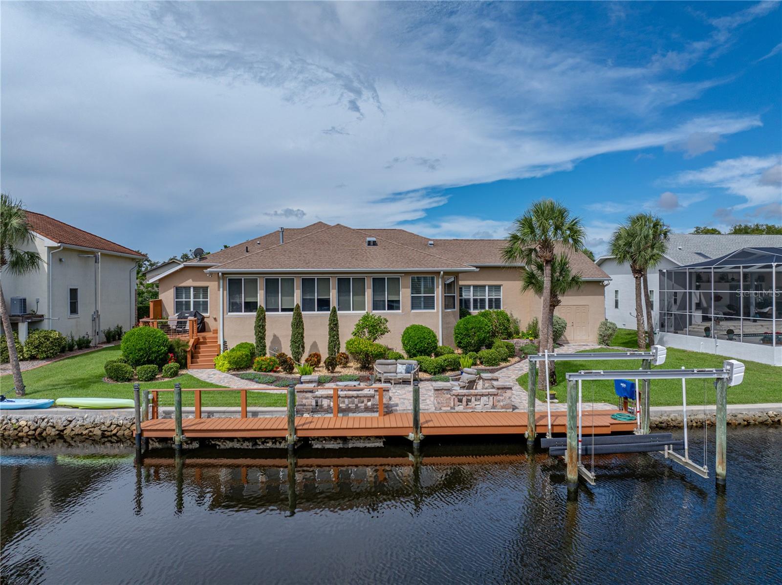 Listing photo id 52 for 11972 Riverhaven Drive