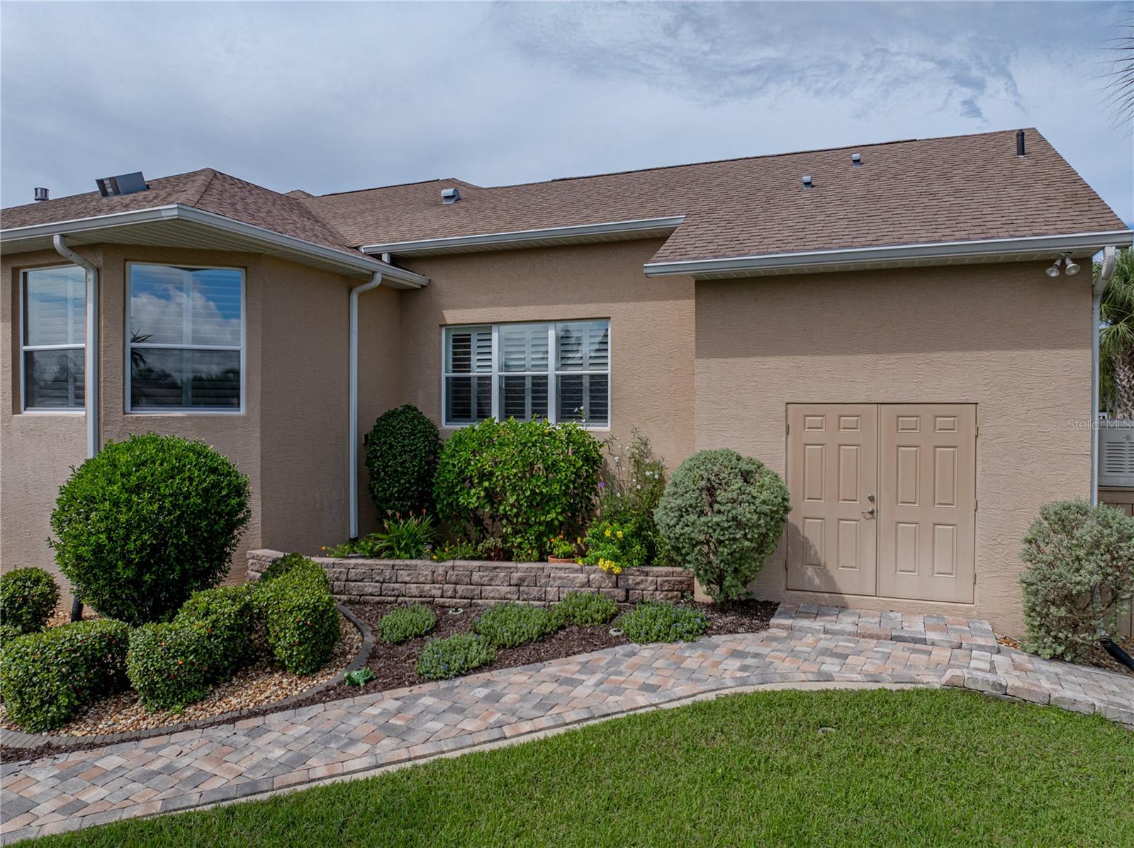 Listing photo id 57 for 11972 Riverhaven Drive