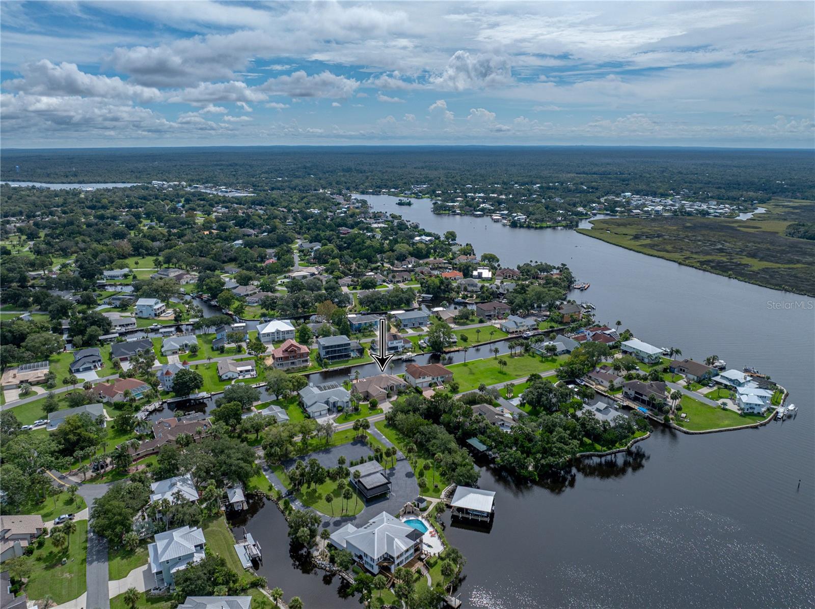 Listing photo id 80 for 11972 Riverhaven Drive