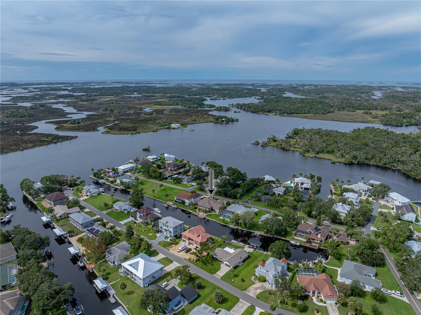 Listing photo id 81 for 11972 Riverhaven Drive