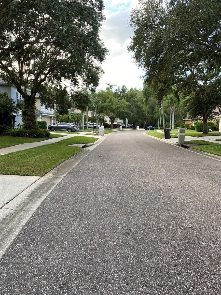 Image 2 of 39 For 5542 Avenue Du Soleil