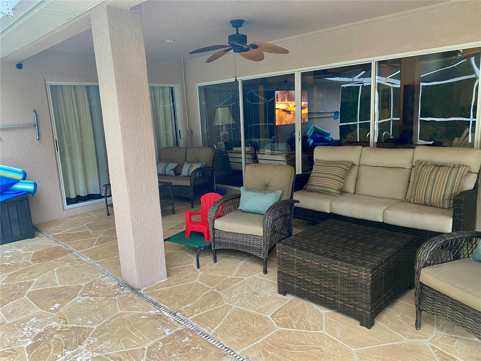 Image 22 of 39 For 5542 Avenue Du Soleil