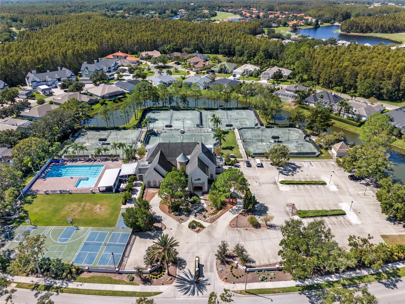 Image 36 of 39 For 5542 Avenue Du Soleil