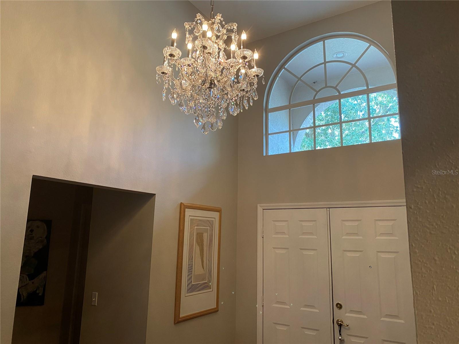 Image 4 of 39 For 5542 Avenue Du Soleil