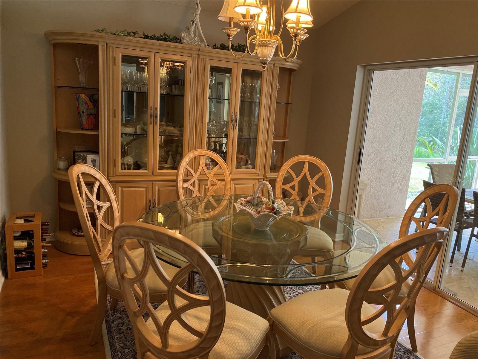 Image 5 of 39 For 5542 Avenue Du Soleil