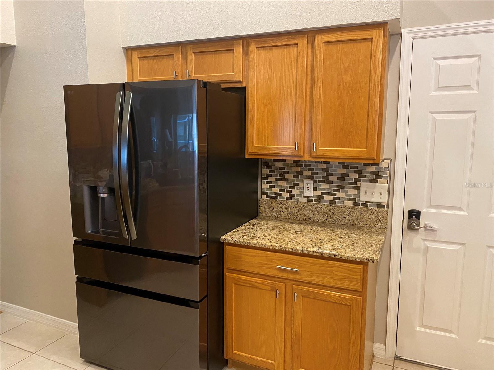 Image 8 of 39 For 5542 Avenue Du Soleil