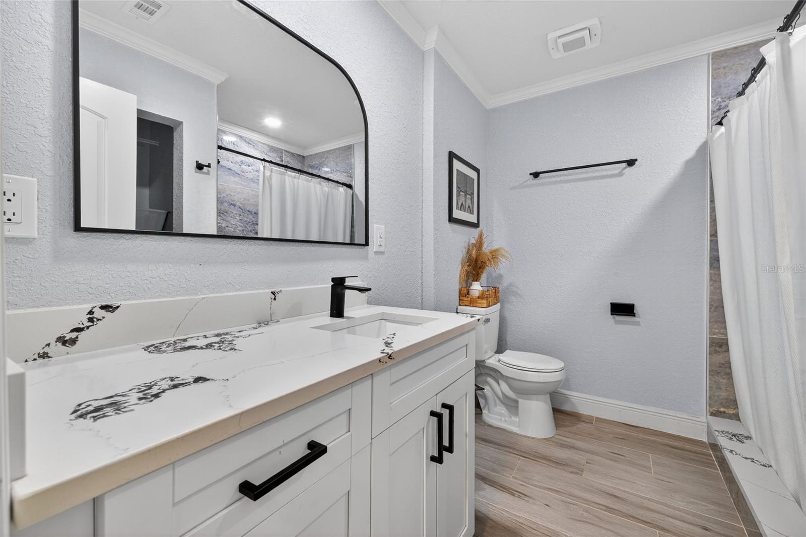 Image 22 of 36 For 8640 Gardenia Drive