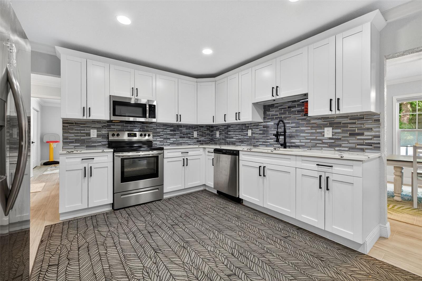 Image 8 of 36 For 8640 Gardenia Drive