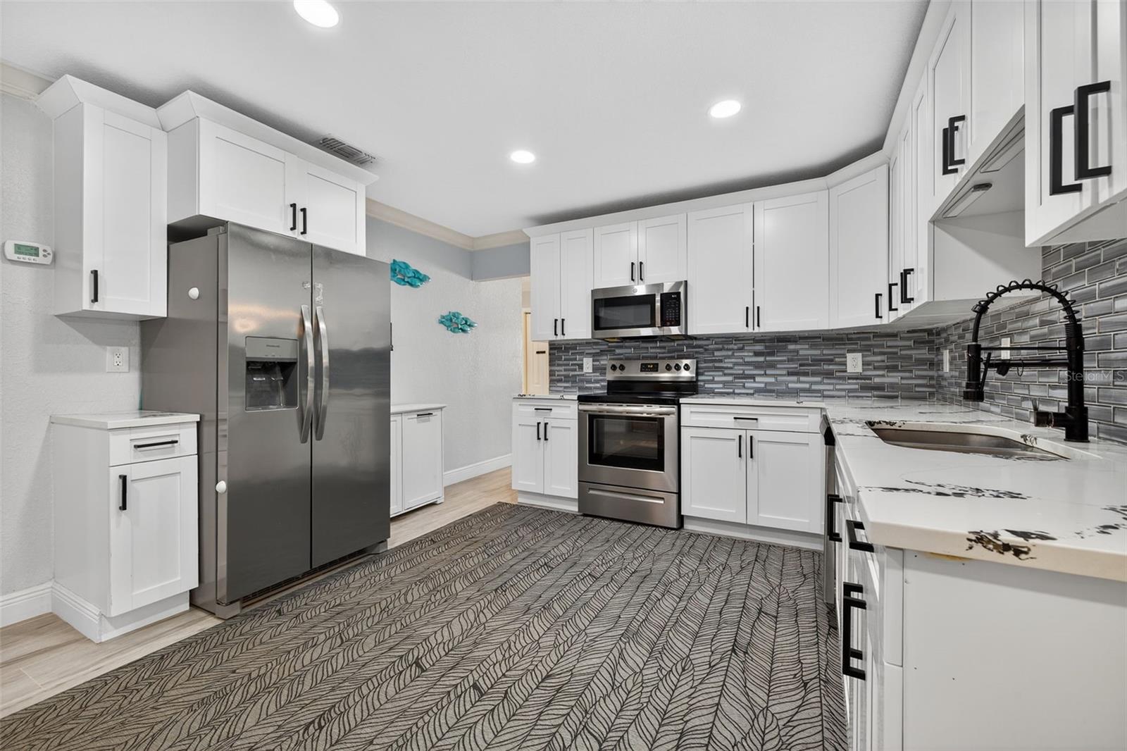 Image 9 of 36 For 8640 Gardenia Drive