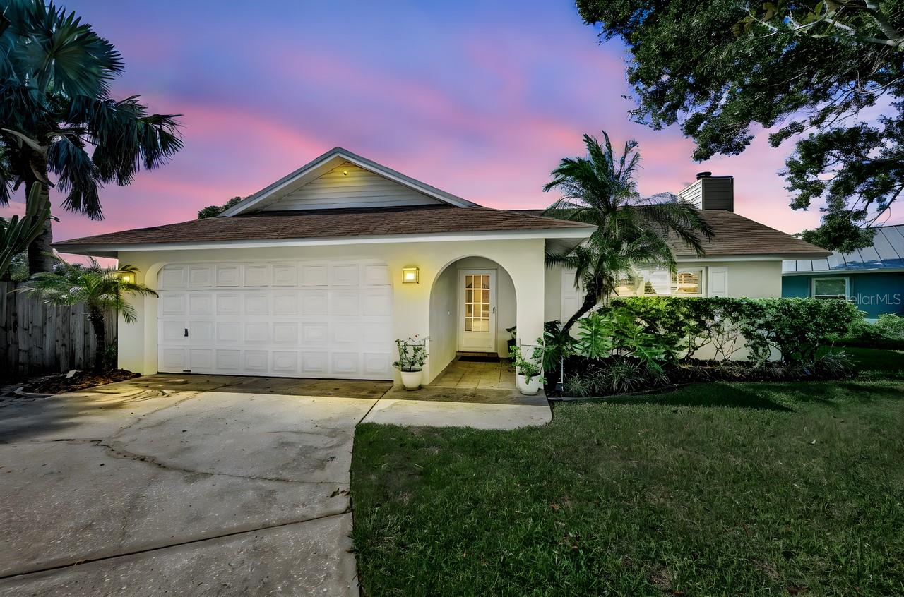 Details for 8840 Magnolia Place, SEMINOLE, FL 33777