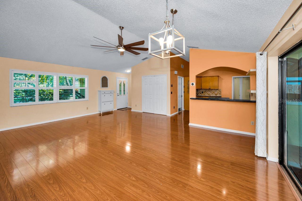 Image 14 of 48 For 8840 Magnolia Place
