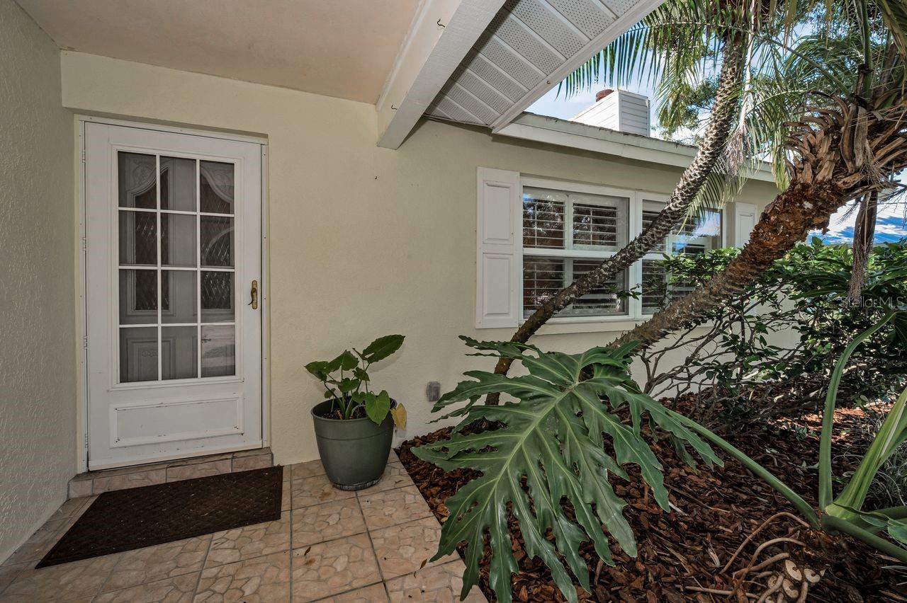 Image 6 of 48 For 8840 Magnolia Place