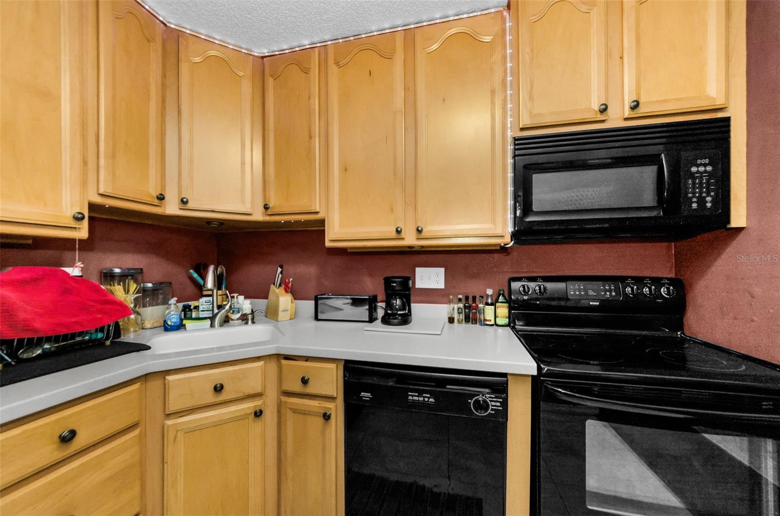 Image 16 of 48 For 3295 Fox Chase Circle N 104
