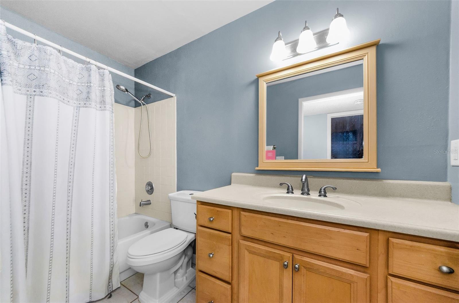 Image 21 of 48 For 3295 Fox Chase Circle N 104