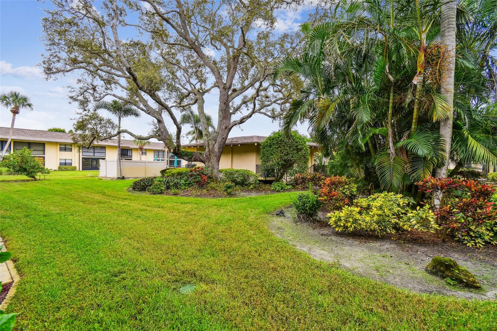 Image 20 of 30 For 12300 Vonn Rd  2205