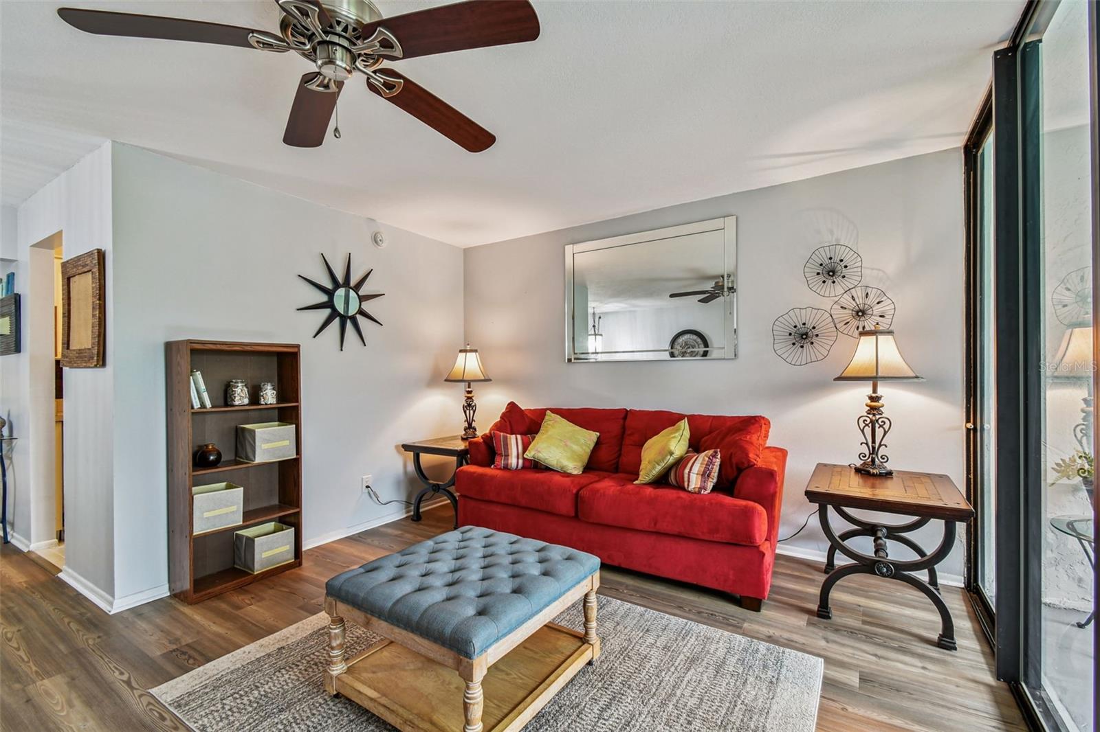 Image 6 of 30 For 12300 Vonn Rd  2205