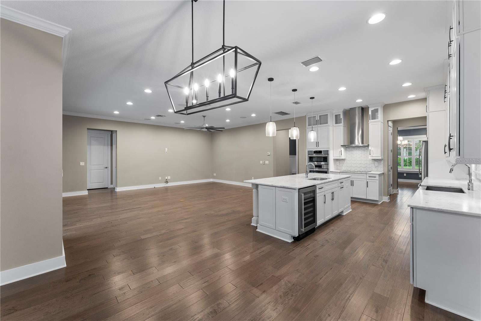 Image 14 of 65 For 3611 Royal Palm Circle