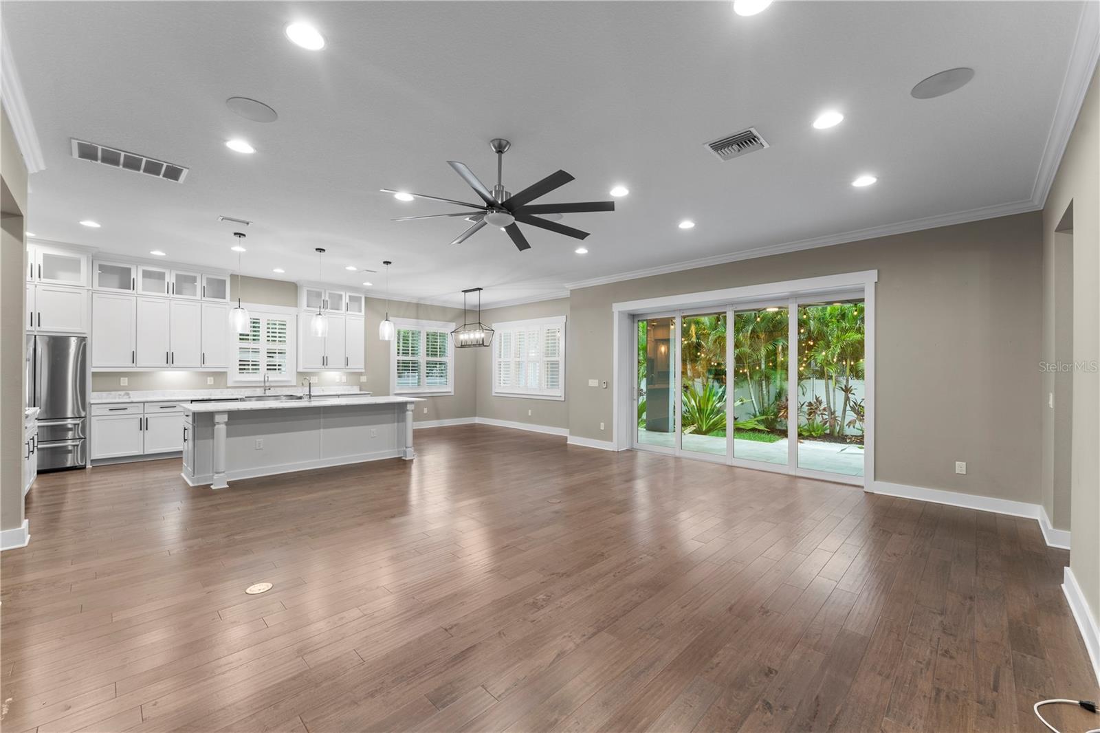 Image 17 of 65 For 3611 Royal Palm Circle