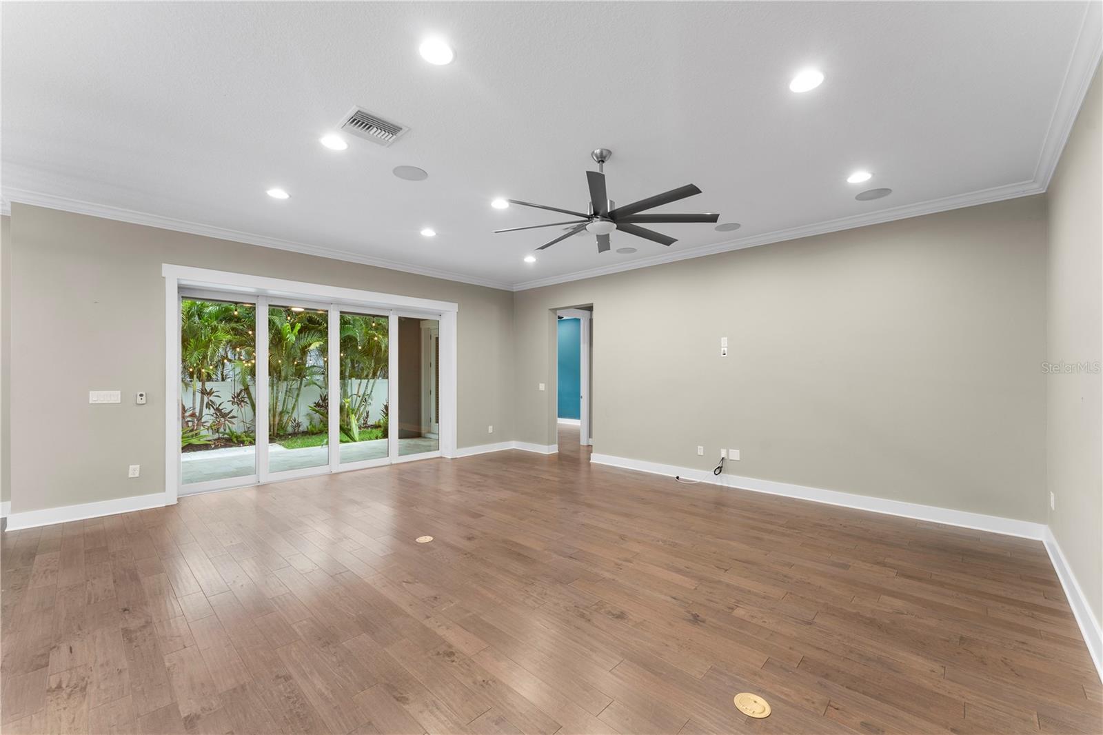 Image 18 of 65 For 3611 Royal Palm Circle