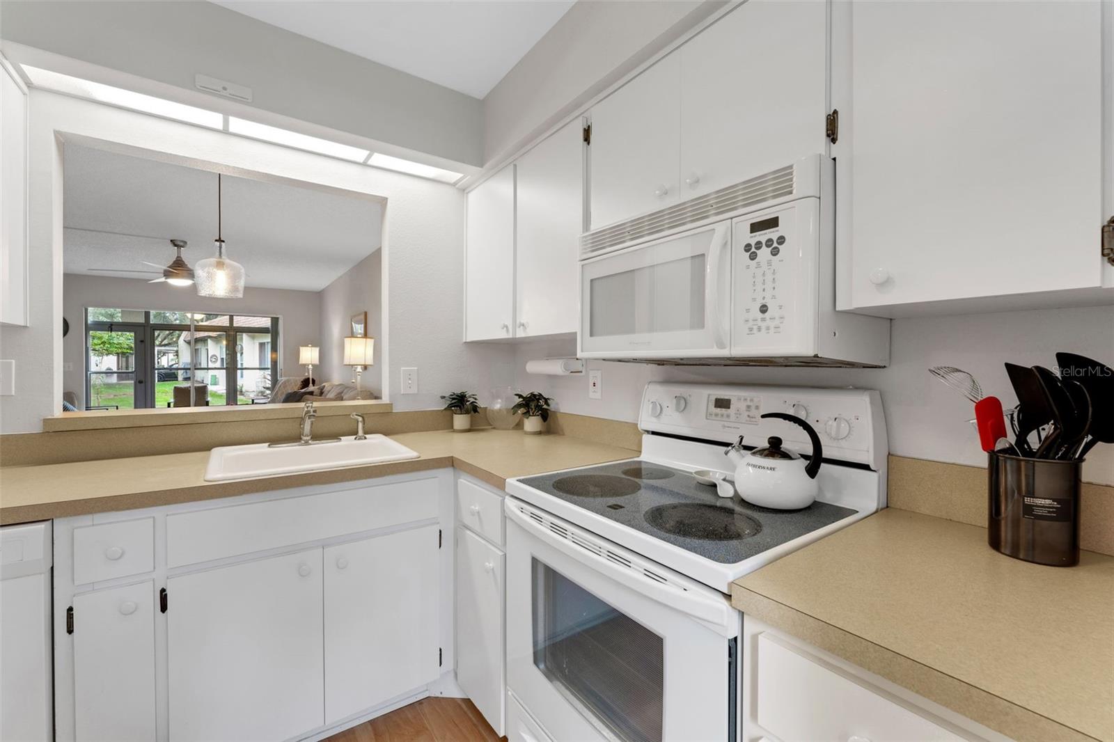 Image 13 of 77 For 3140 Highlands Boulevard F