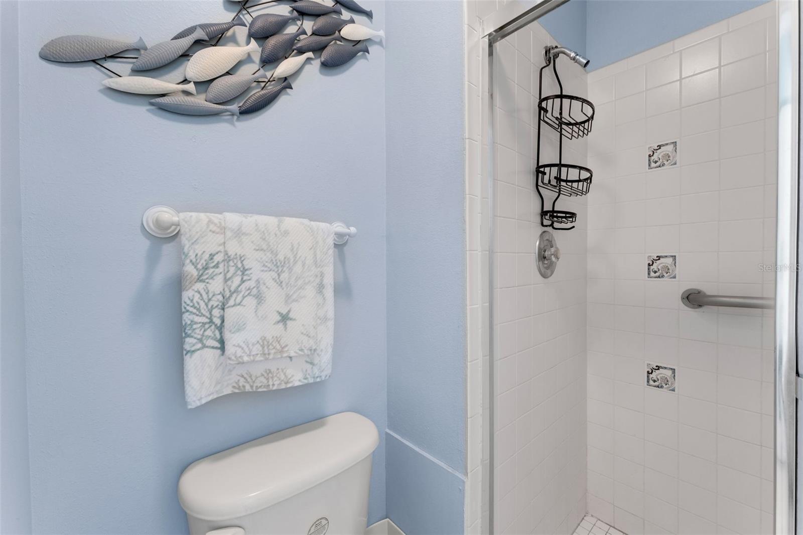 Image 20 of 77 For 3140 Highlands Boulevard F