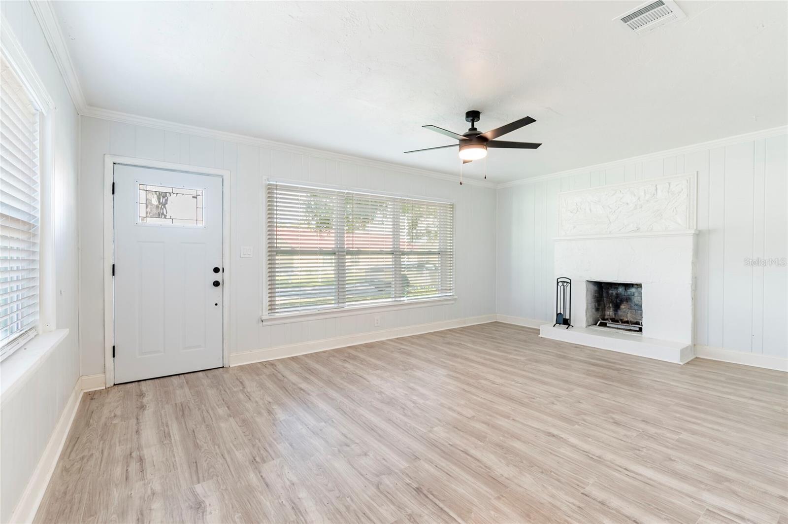 Image 4 of 15 For 6342 66th Lane N