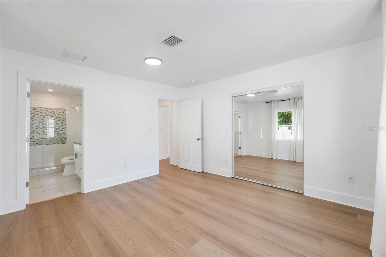 Image 11 of 29 For 612 Hillcrest Avenue