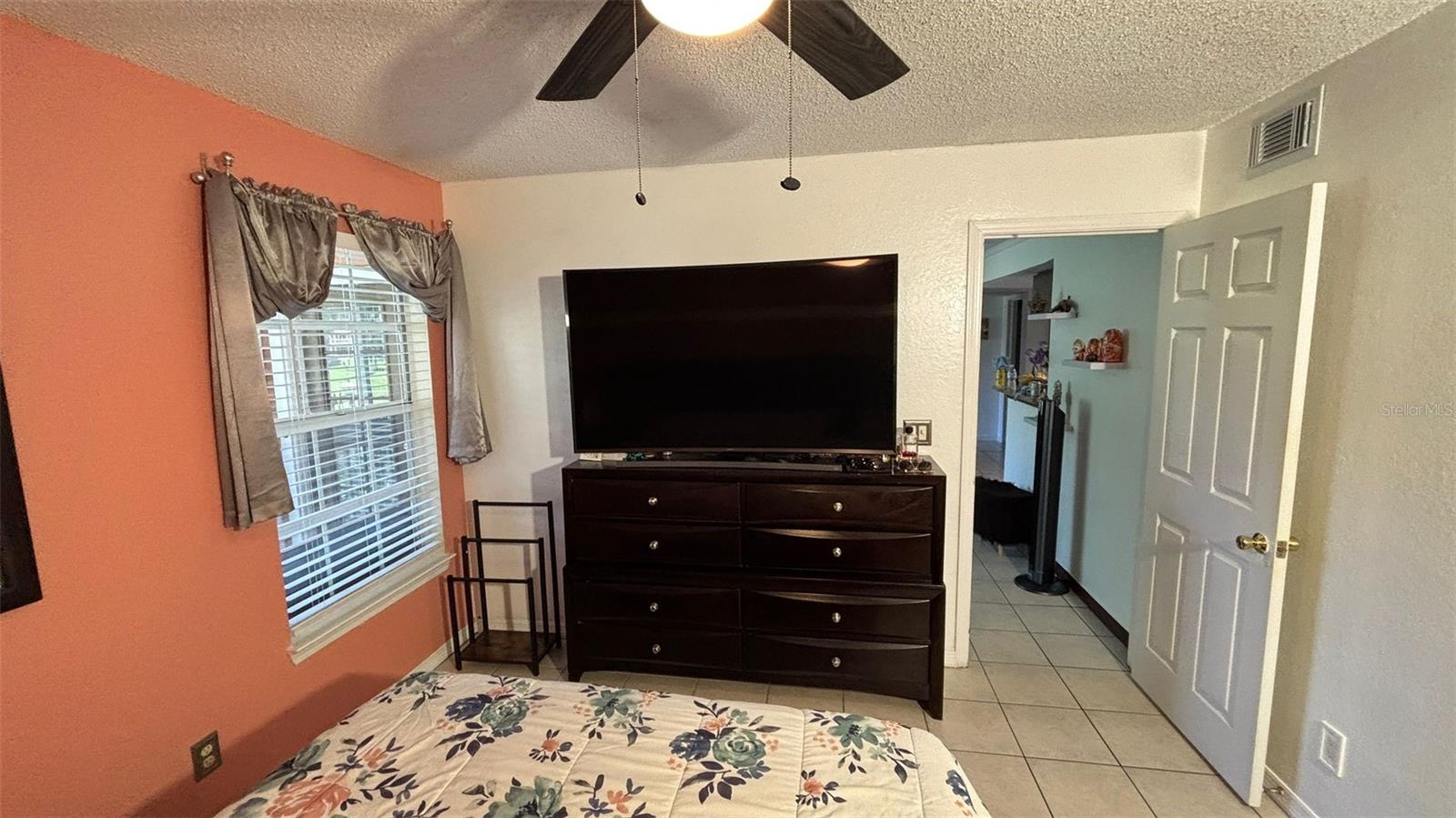 Image 16 of 25 For 10200 Gandy Boulevard N 515(furnis