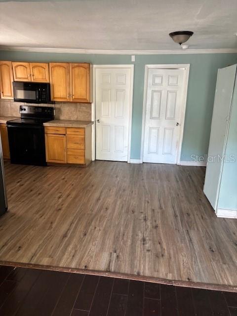 Image 9 of 26 For 3812 Lakeshore Drive