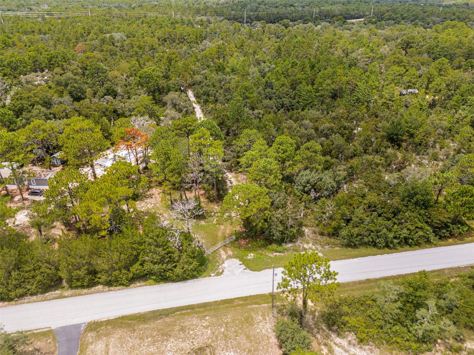 Listing photo id 8 for 6561 Short Point