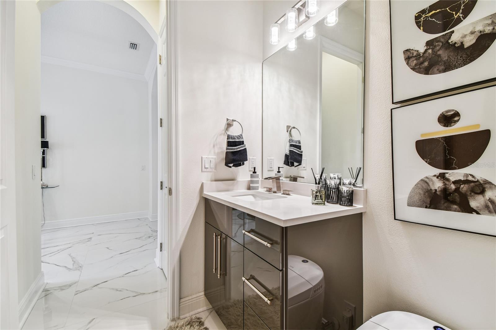 Listing photo id 8 for 2713 Calvano Drive